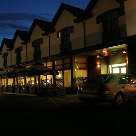 Hotel Sens Mierzyn  エクステリア 写真