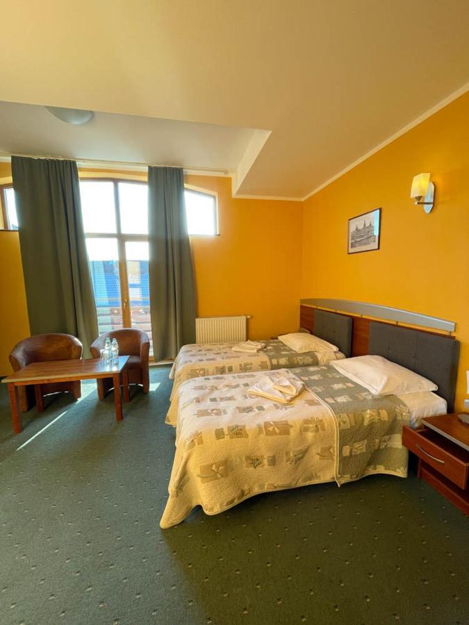 Hotel Sens Mierzyn  エクステリア 写真