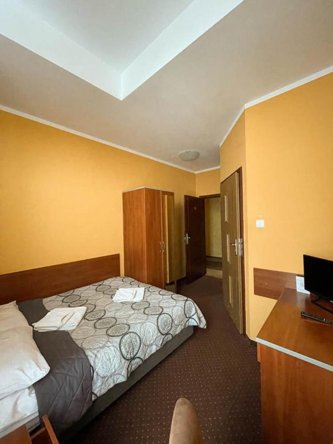 Hotel Sens Mierzyn  エクステリア 写真
