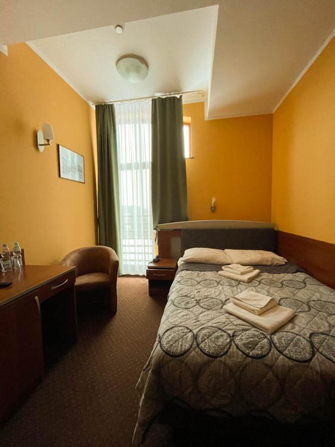 Hotel Sens Mierzyn  エクステリア 写真