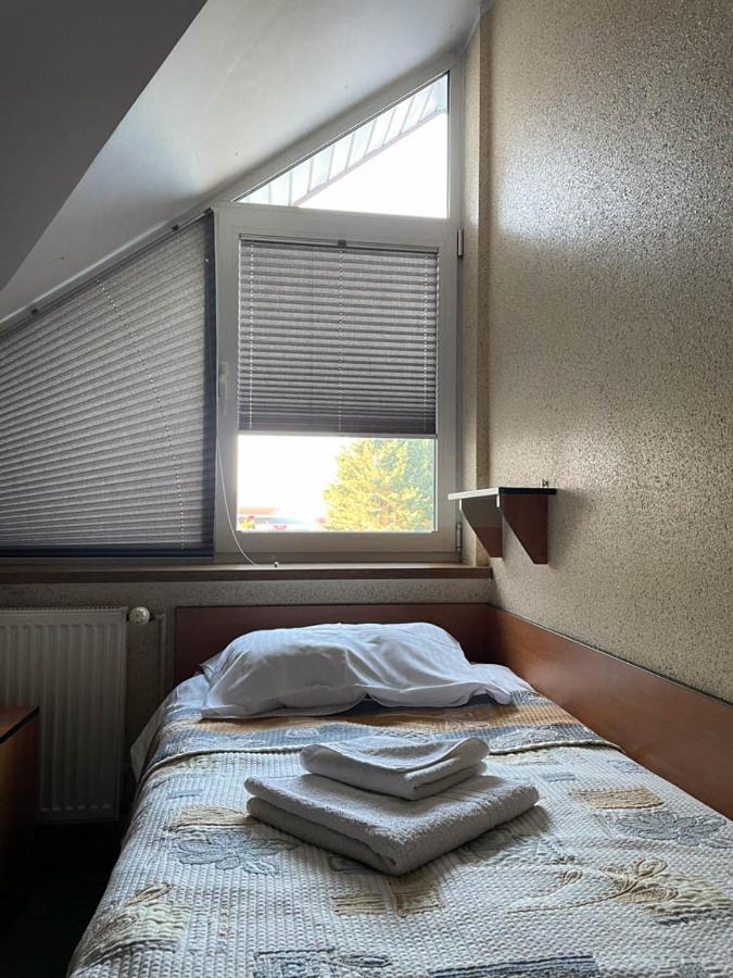 Hotel Sens Mierzyn  エクステリア 写真